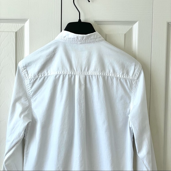 3/$30 NWOT Blue Stripe Long Sleeve Shirt for Man - Picture 6 of 10